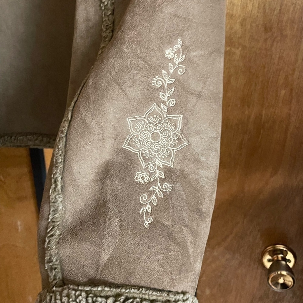 LL BEAN Women's Long Sleeve Sherpa Lined Embroidered Suede Jacket Sz L Brown‌‌ - Picture 5 of 5